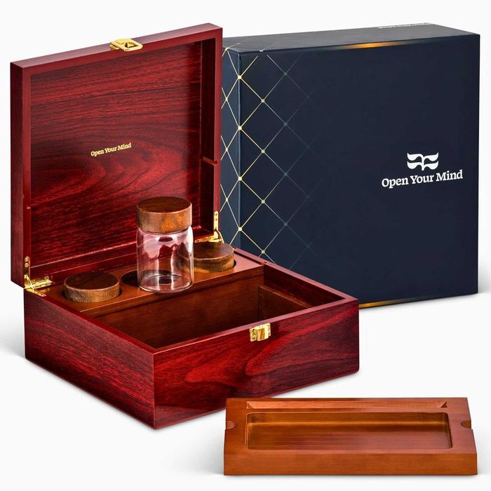 Drewniane pudełko do przechowywania z tacką do rolowania i pojemnikami