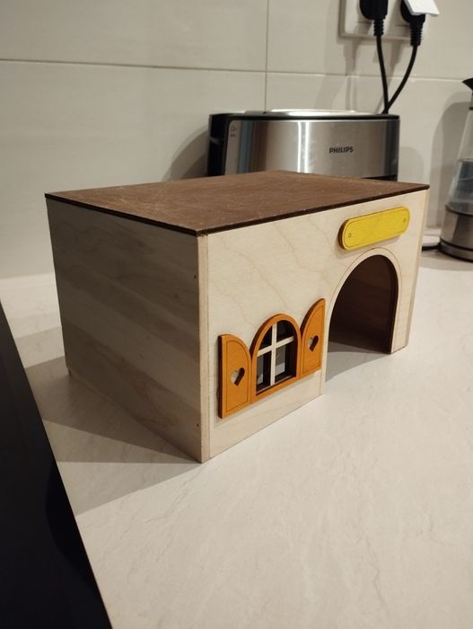 Nowy duży drewniany domek dla chomika, świnki morskiej, gryzonia