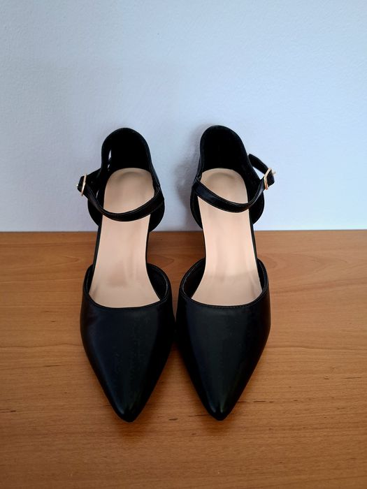 Nowe buty na obcasie