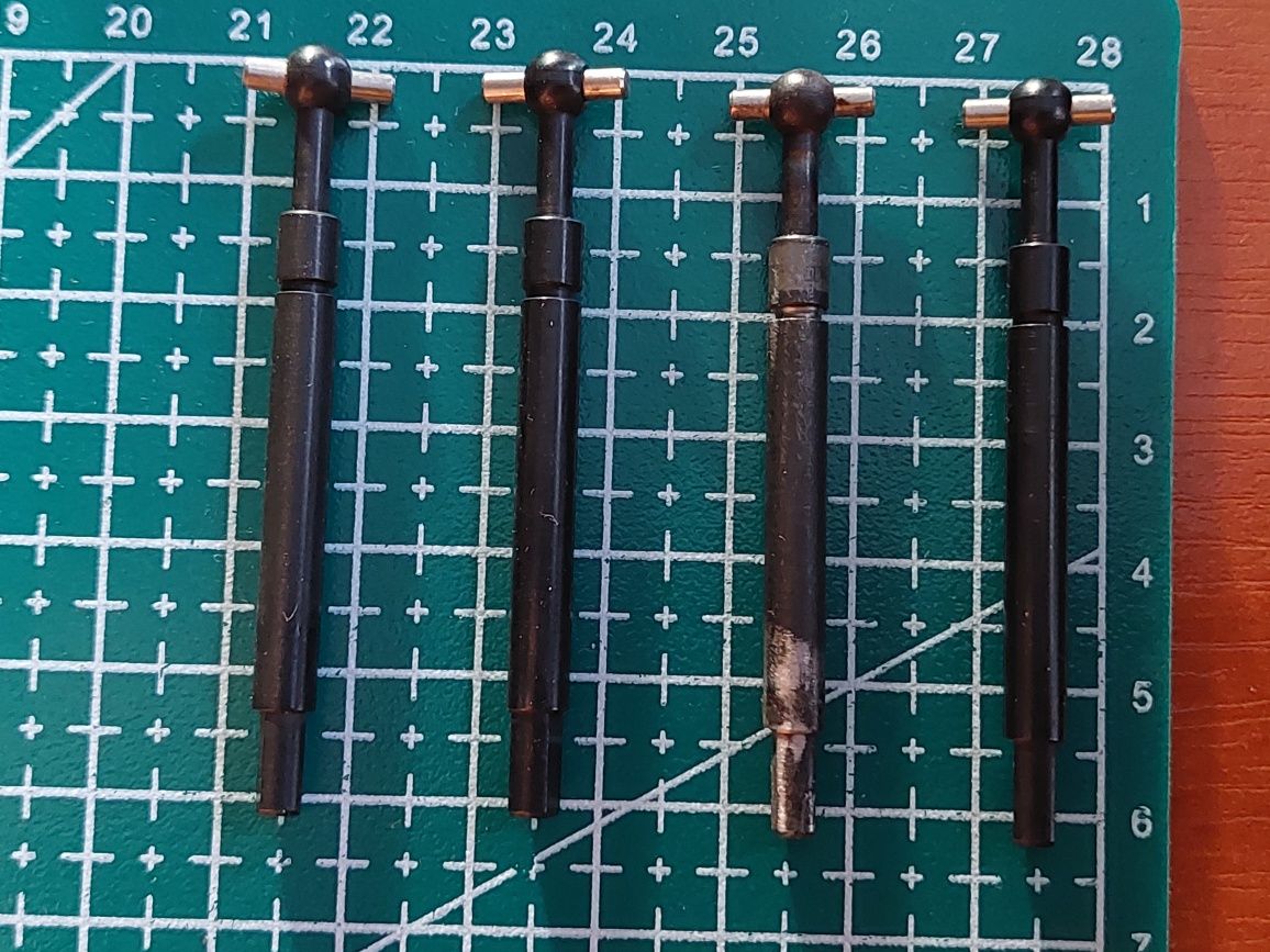 Cross RC - osie do modeli zdalnie sterowanych przednie (nie Axial)