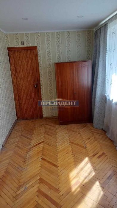 продам 2 комн Заболотного  24 999 у.е