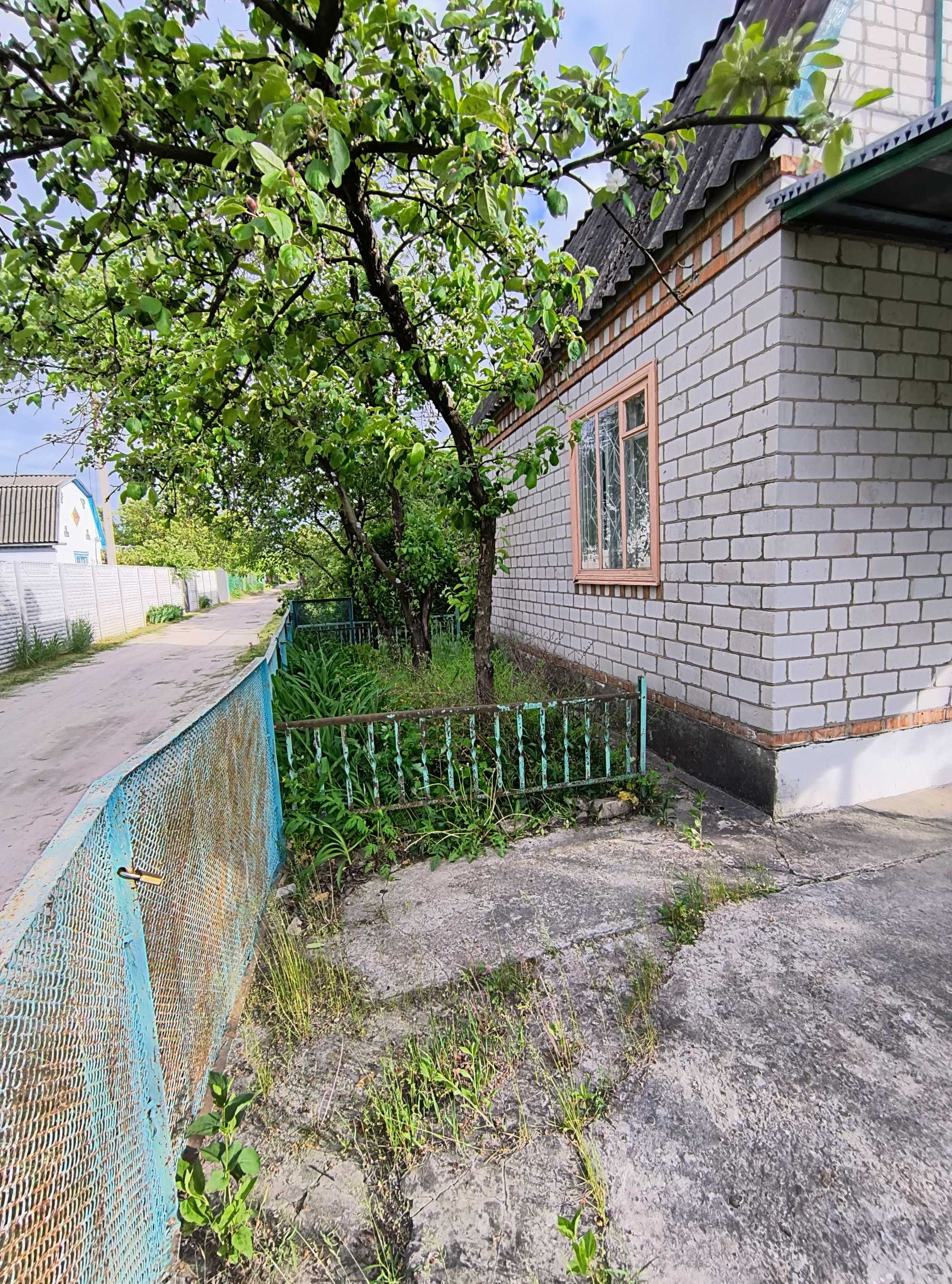 Продам Дачу 10км. от Центра, ліс, озеро.
