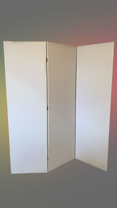 Ширма из баннерной ткани.