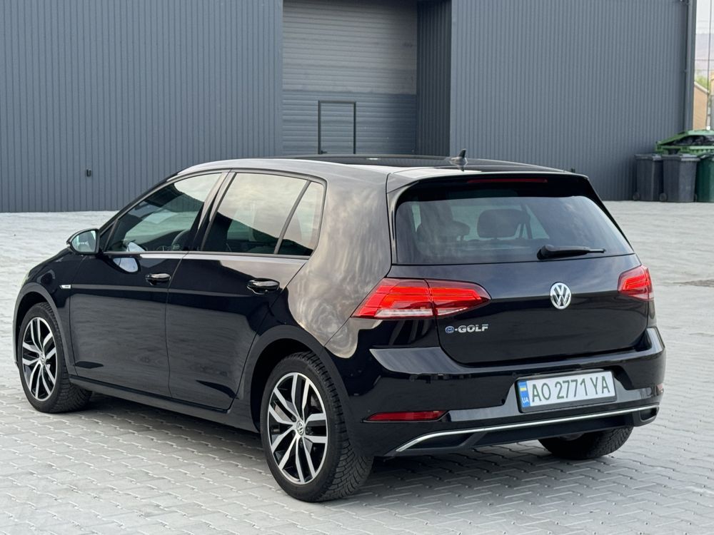 Volkswagen e-Golf 2019 рік VII покоління запас ходу 270 км