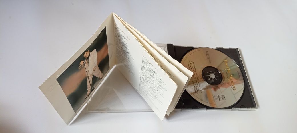 CD Audio-Freddie Mercury "The Album*