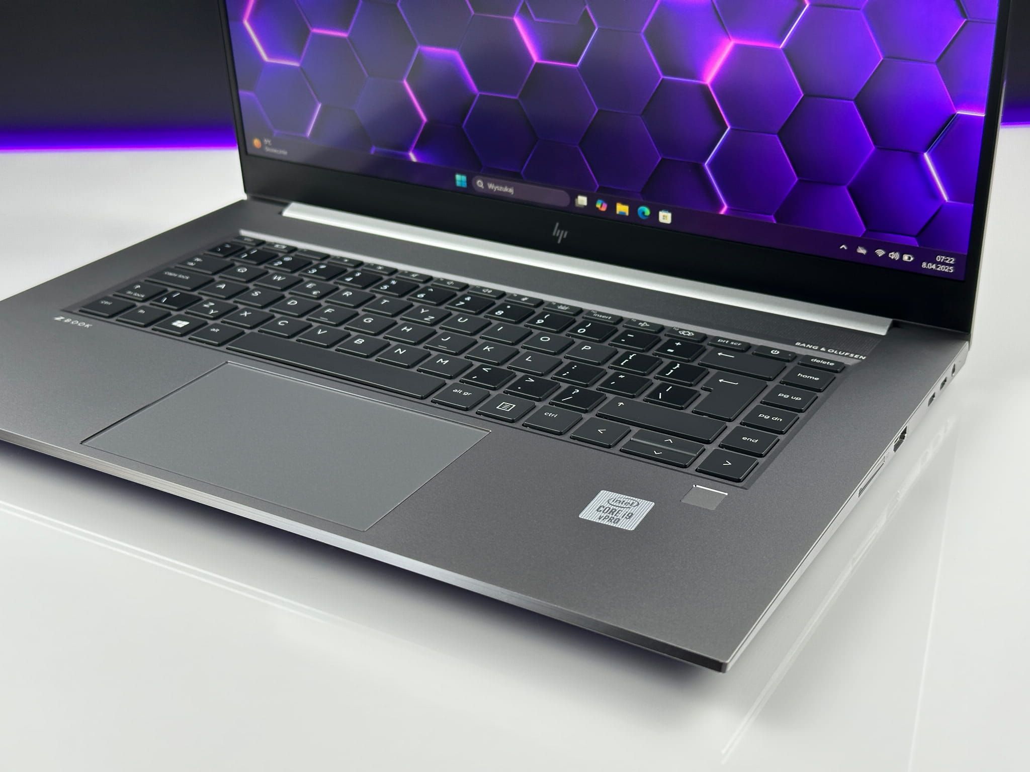 Laptop HP ZBook Studio G7 | i9-10885H / 32GB / 512GB / FHD / T2000 /FV