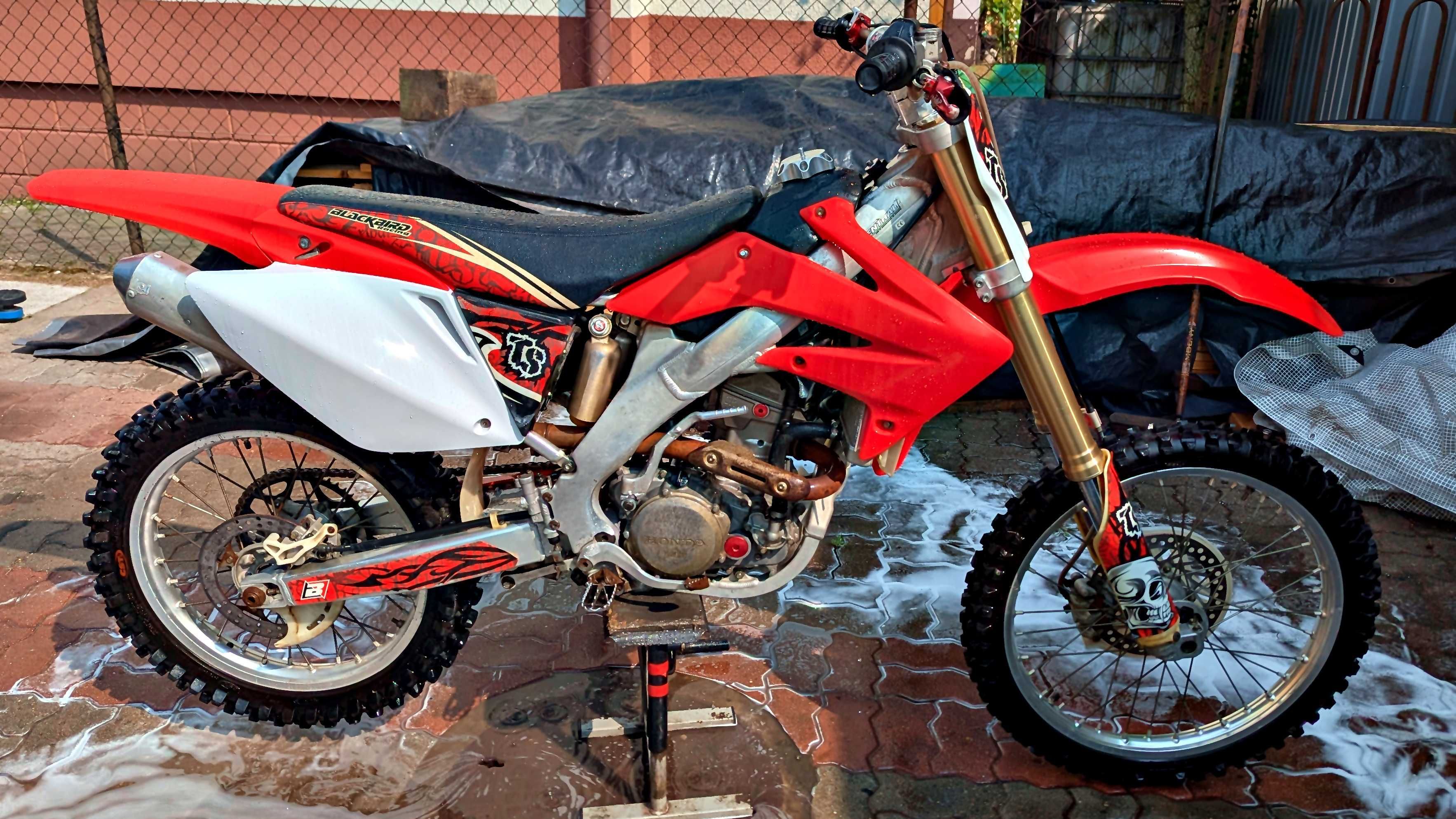 Honda CRF 250 – wyjątkowy stan, historia serwisowa, gotowa do jazdy!