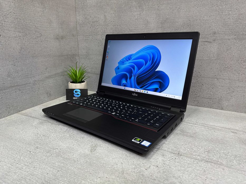 Потужний ноутбук Fujitsu H780 i7-8750H 15.6" Nvidia 32gb ddr4 512 ssd