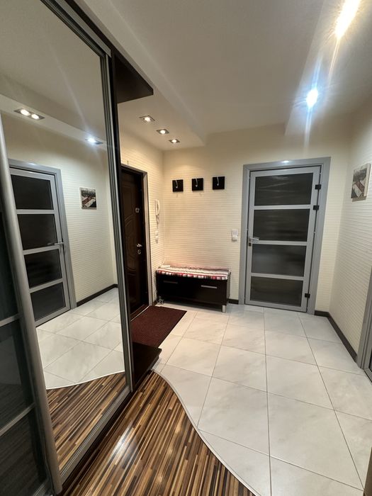 Оренда затишної квартири на Оболоні з дизайнерським ремонтом