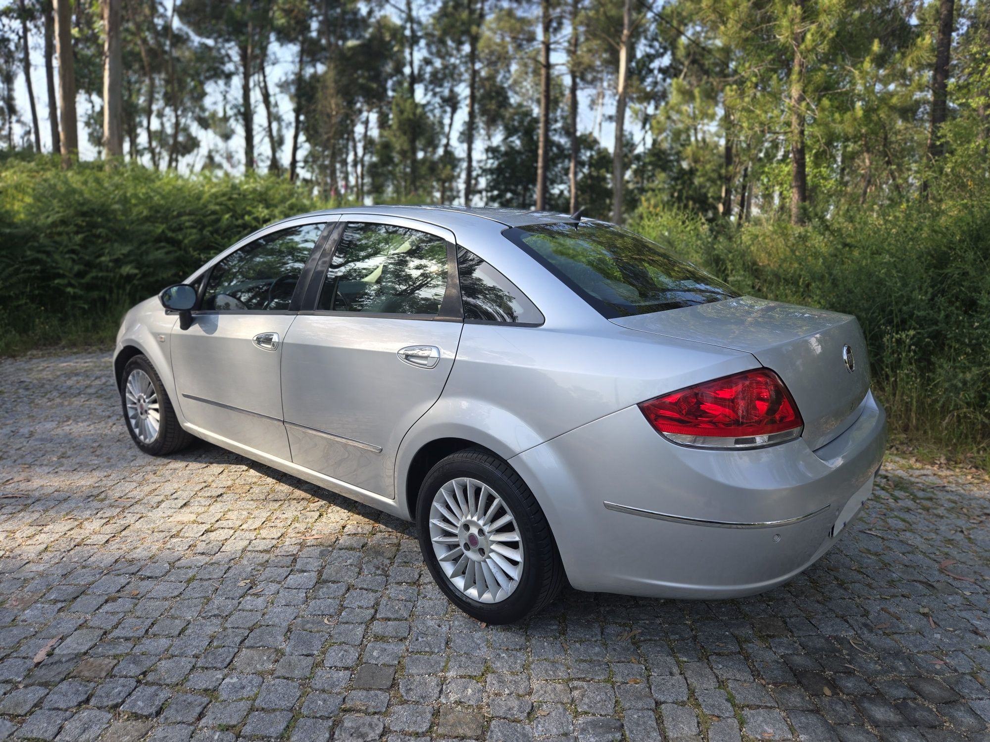 Diesel, completo, revisado pronto para viajar com muito conforto
