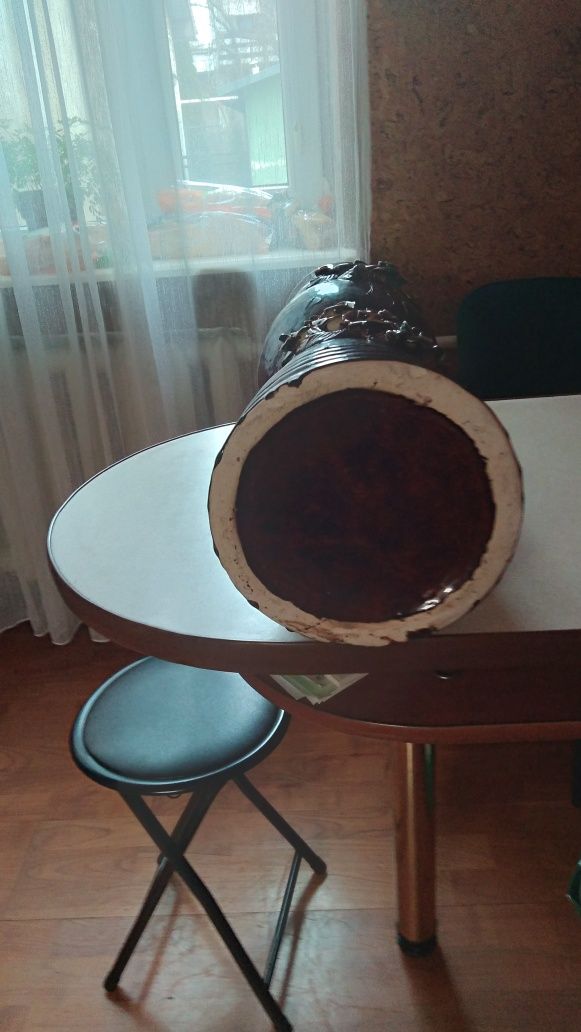 Ваза напольна керамічна.