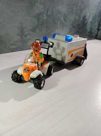 Playmobil Pojazd ratownictwa medycznego z przyczepą
