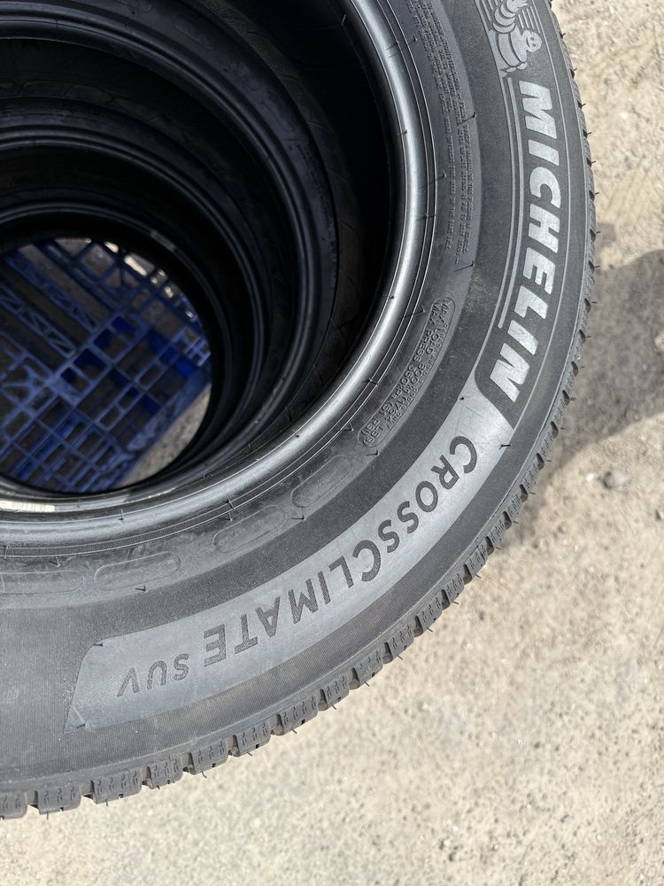 215/70 r16 Michelin CrossClimate НОВАЯ Резина всесезонная