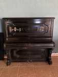 Piano vertical Ronnisch