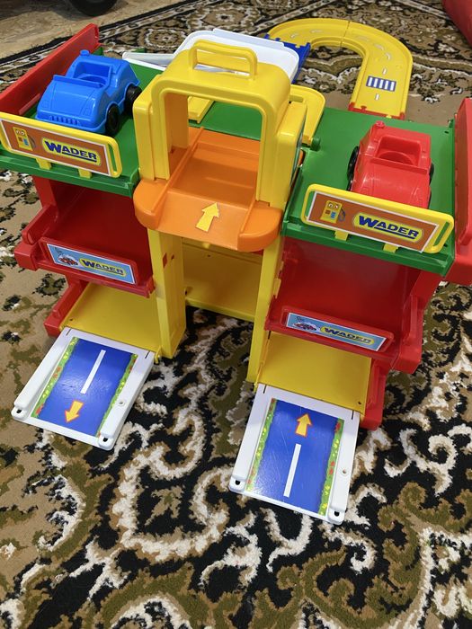Іграшковий набір Wader Гараж Сервіс з дорогою