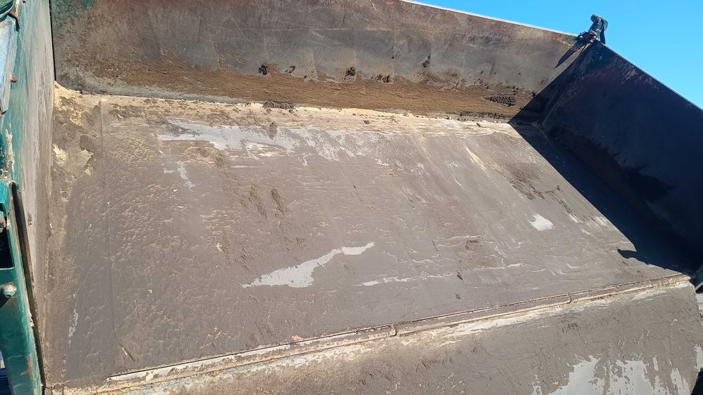 Transport Materiałów Sypkich i Usługi : Piasek , Żwir , Ziemia siana