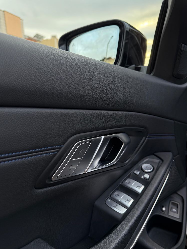 BMW 330e Touring G21 - M Performance