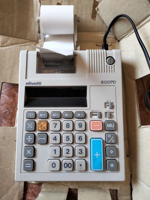 calculadora com rolo impressor Olivetti 800 PD
