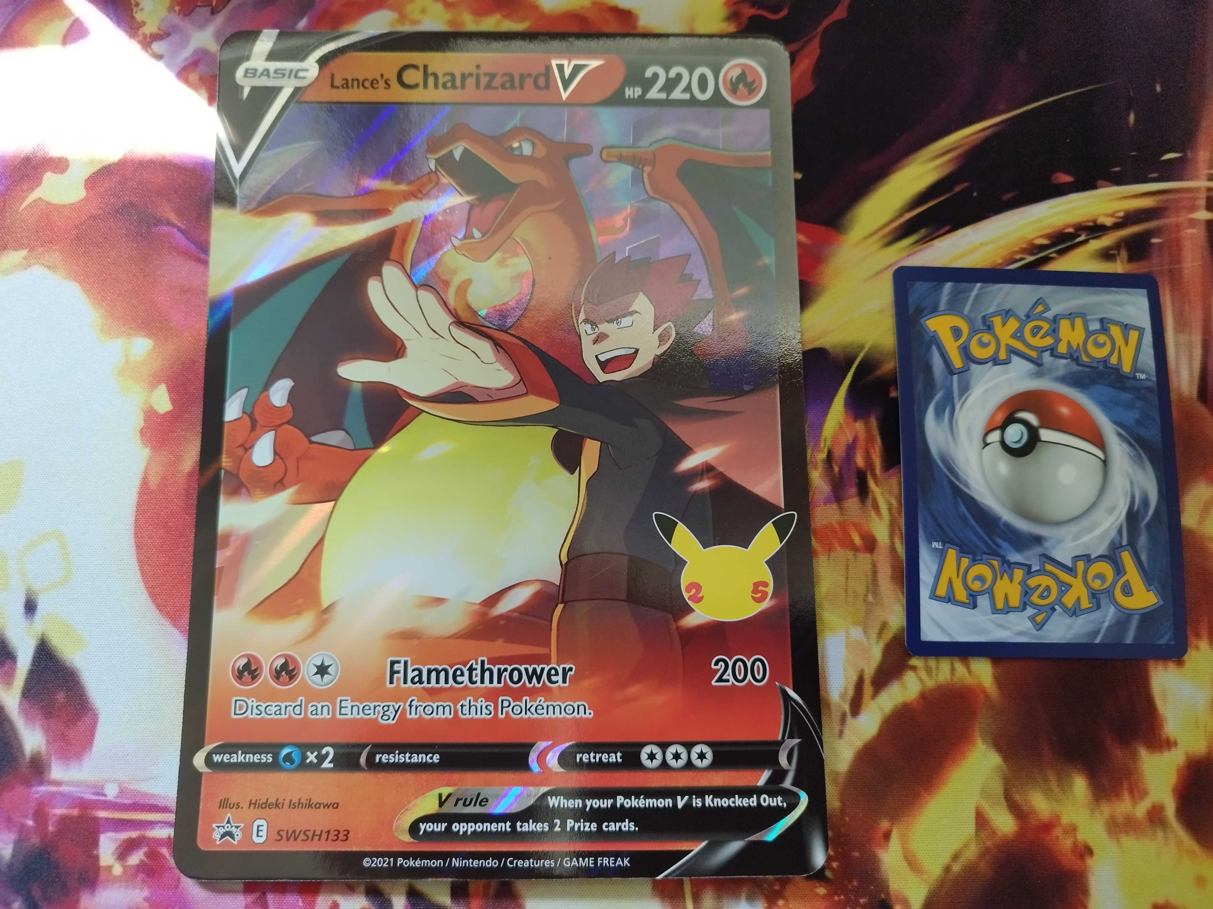 Capa com 18 cartas Pokémon oversized