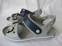 Sandały CROCS J3 roz 35 UNISEX Przypinki