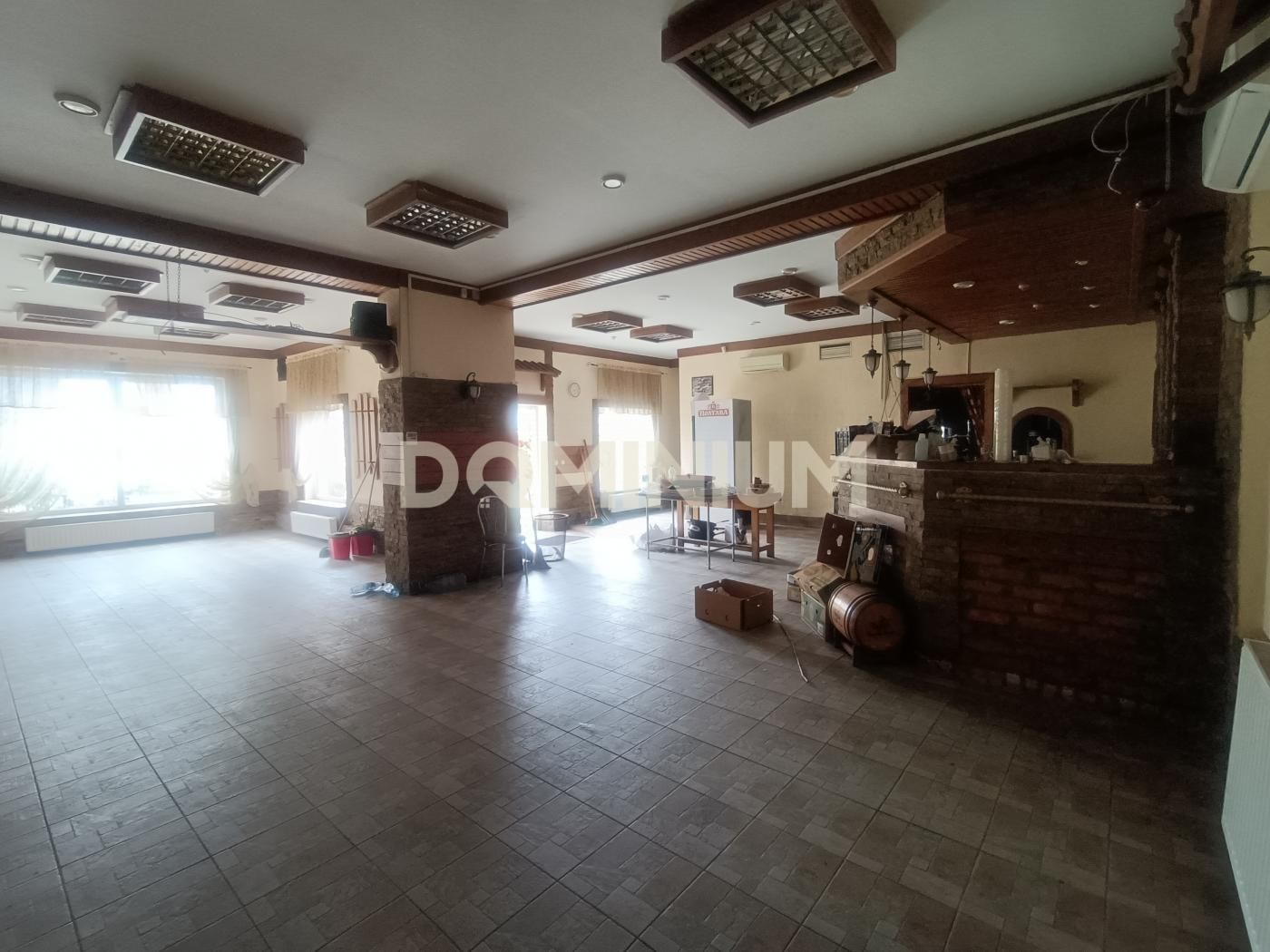 Здається комерційне приміщення в самому центрі Хуста (Тонік)