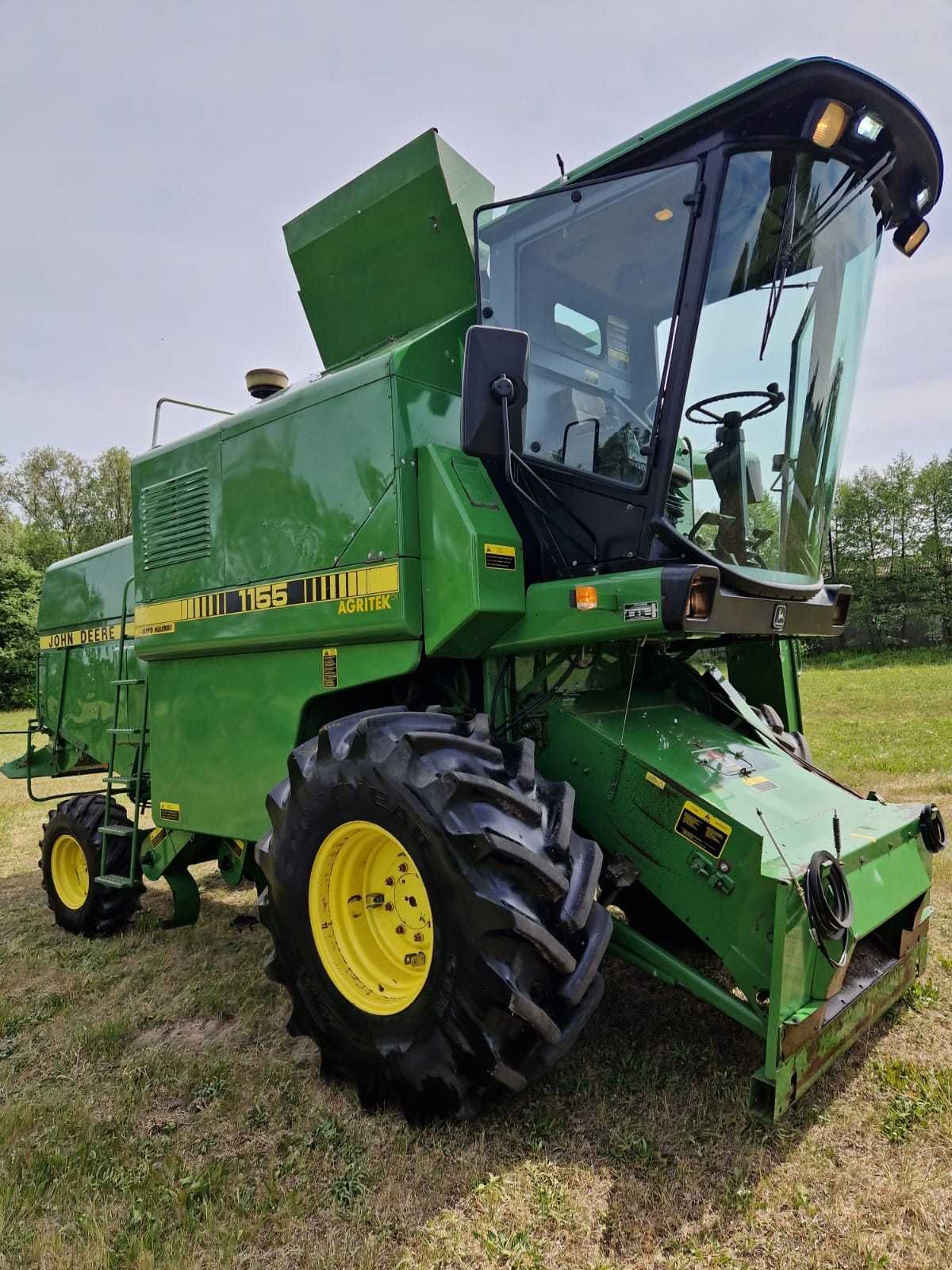 Комбайн John Deere 1155