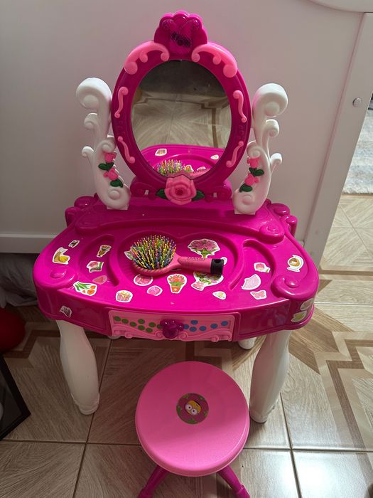 Продам дитяче трюмо