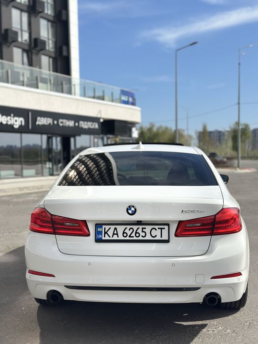 Продам BMW G30 530e 2018