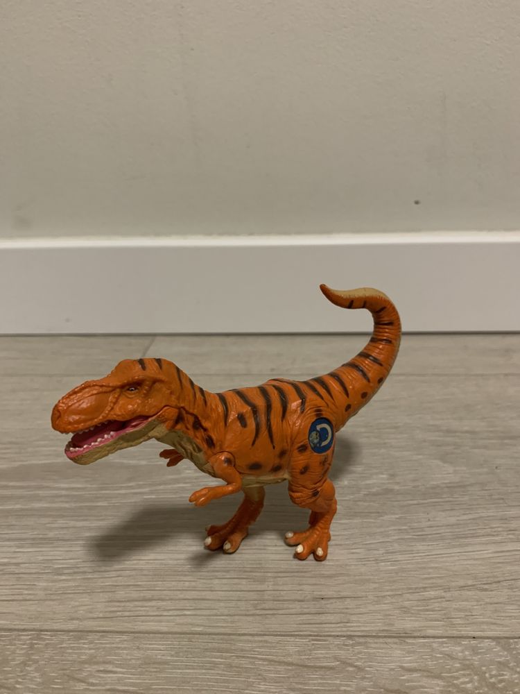 Coleção de figuras de dinossauros