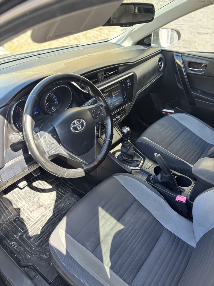 Toyota Auris Touring Sport 1.4D