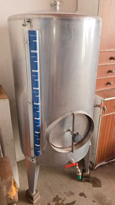 Depósito Inox 300L