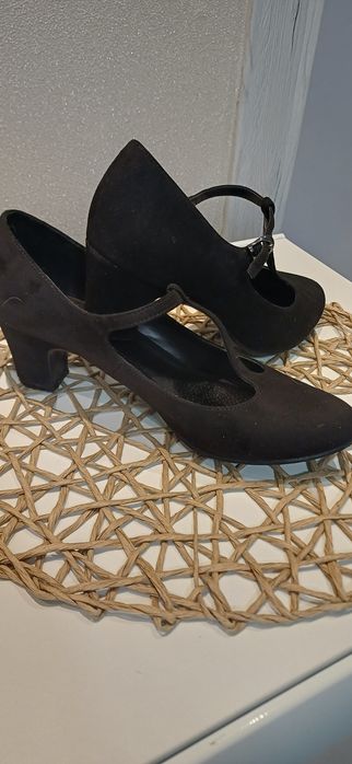 Buty na niskim obcasie