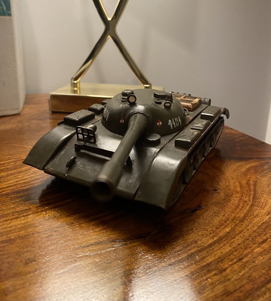 Model czołgu metalowy unikat
