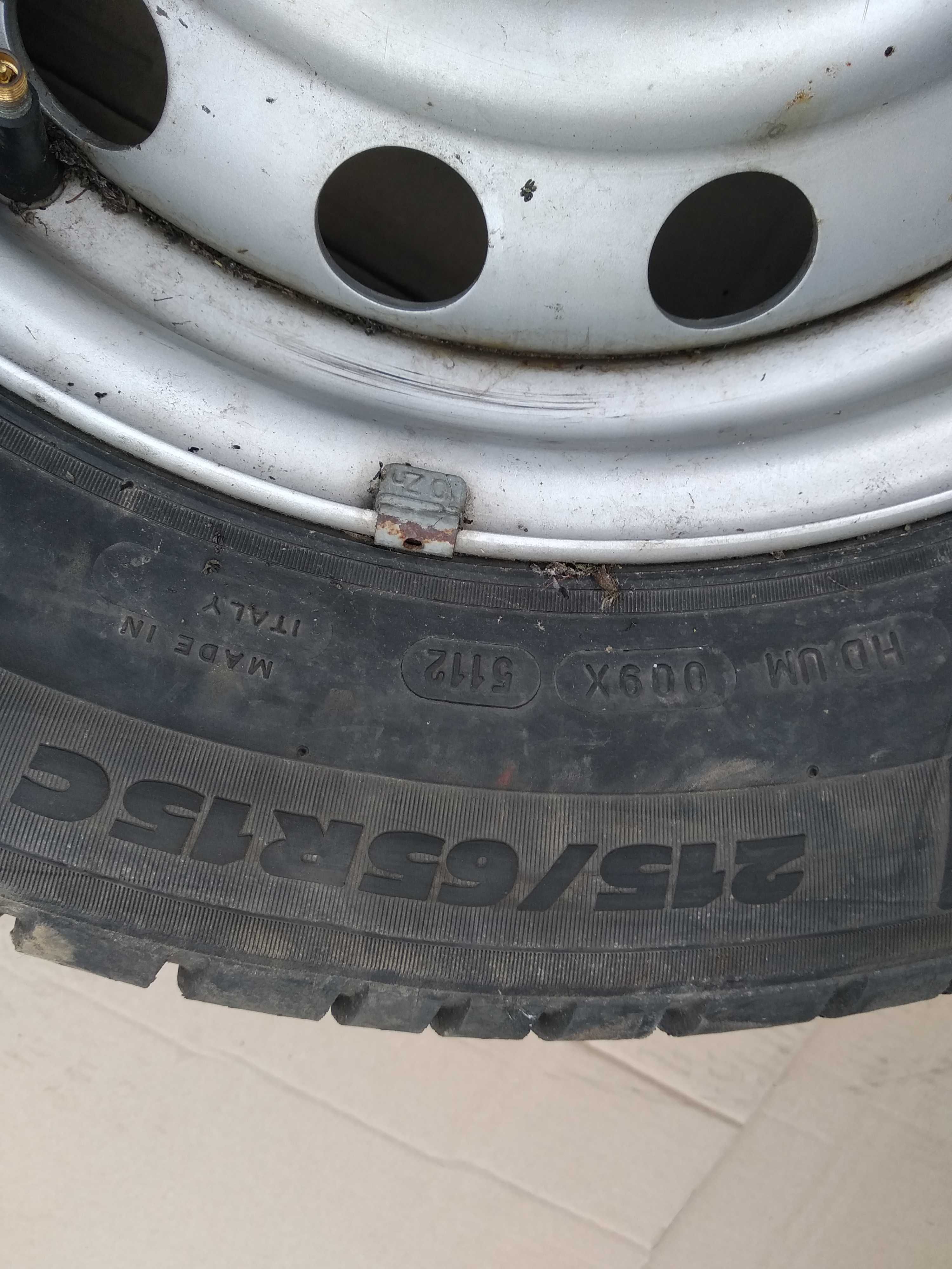 Felgi stalowe 6,5 X 15''  ET 38  felgi z oponami Michelin 215 65 R 15C