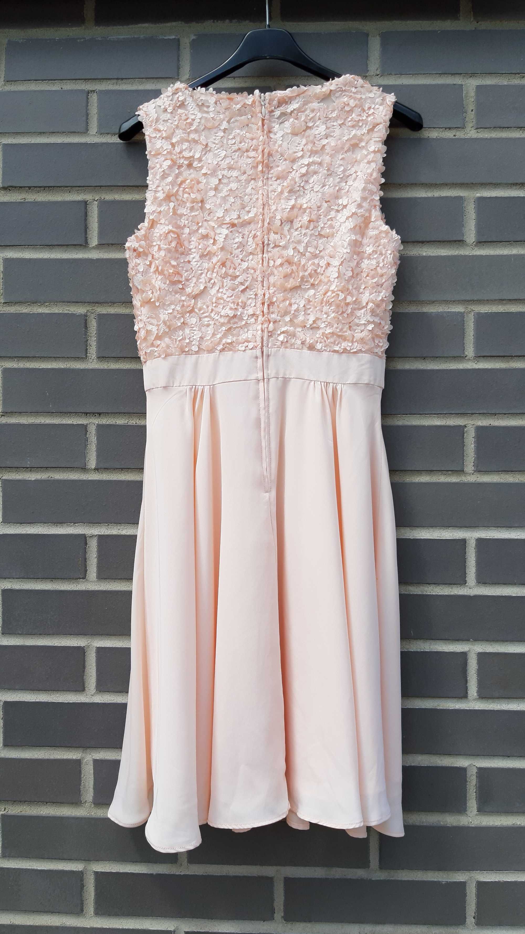 Elegancka sukienka Orsay na ramiączkach, kolor brzoskwiniowy, S