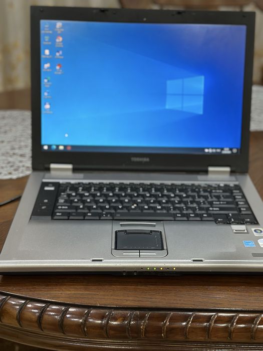 Ноутбук Toshiba tecra A8-EZ8512