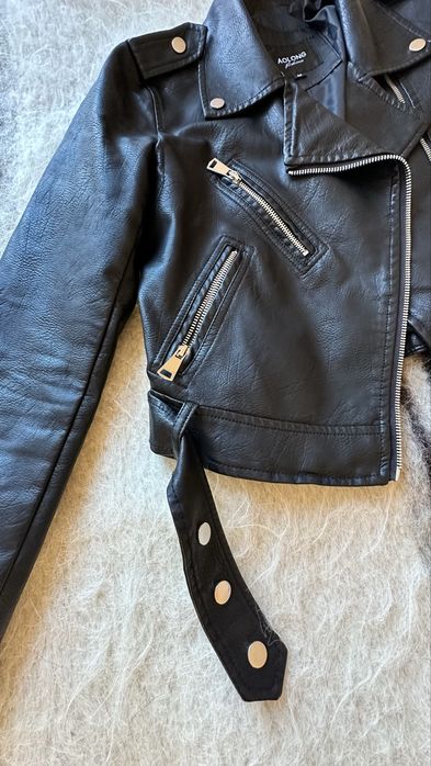 Куртка коротка з екошкіри