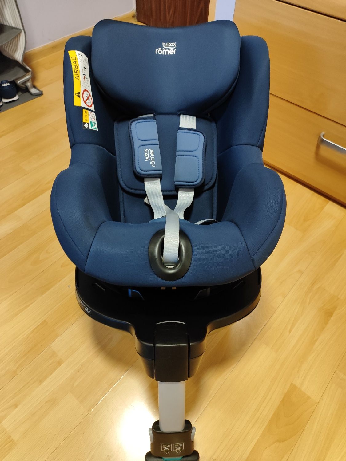 Fotelik samochodowy Britax Romer dualfix m i size