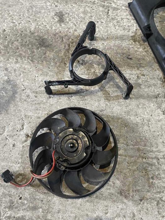 Вентилятор радиатора Фольксваген Т-4 1,9ТД 2,4Д 2,5ТДІ