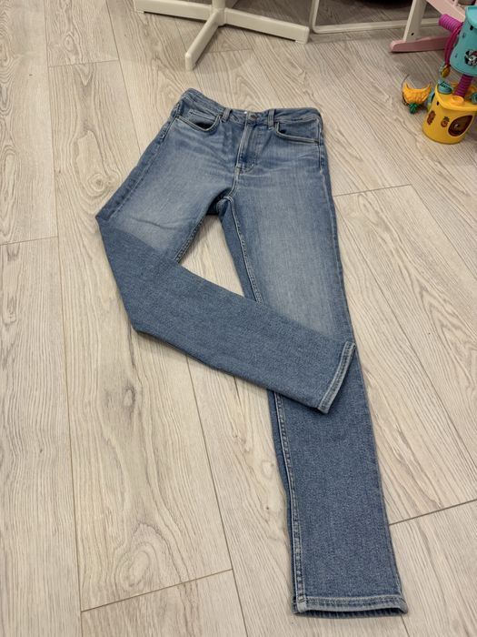 Джинси H&M Lee.        .