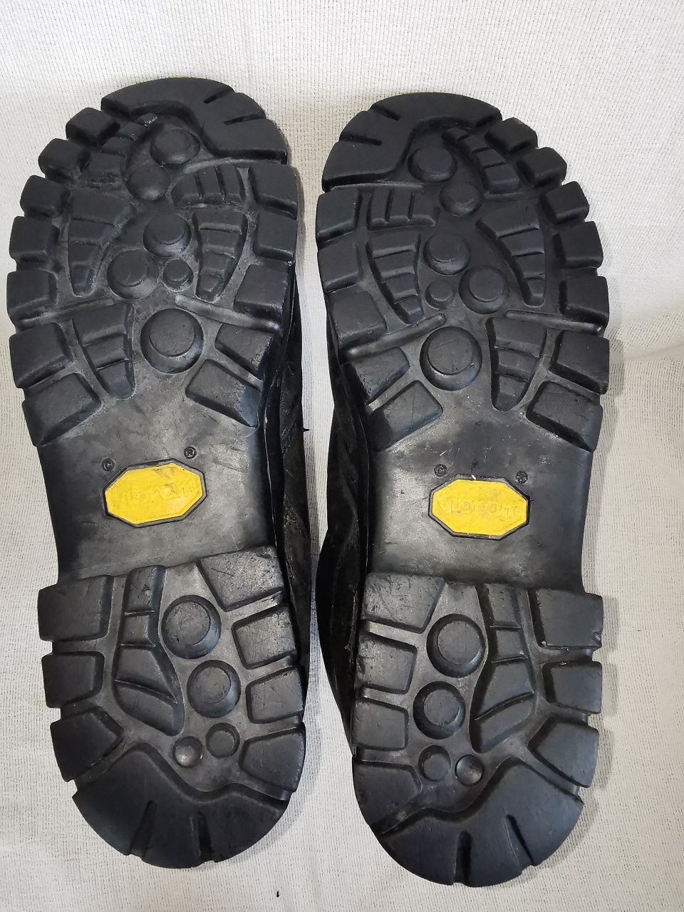 Viking Hunter Gore Tex Vibram myśliwskie survival trekkingowe 45