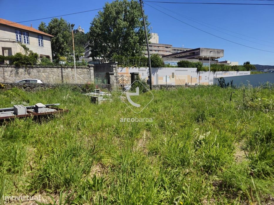 Lote de Terreno para construção de Moradia - Centro de Viana do Castel