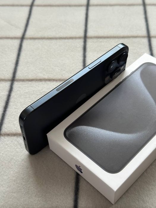 Продам IPhone 15 PRO MAX 256 Neverlock