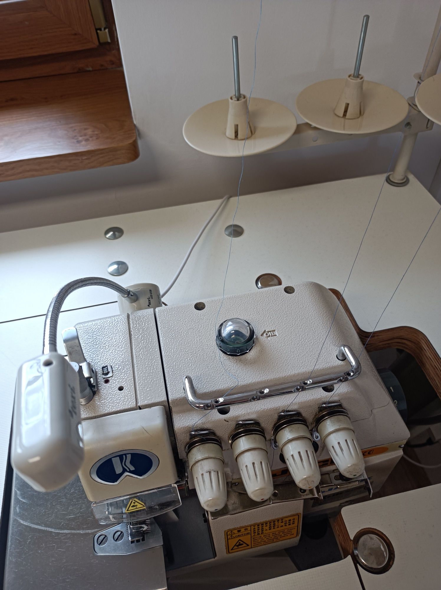 Overlock Jack 4 nitkowy