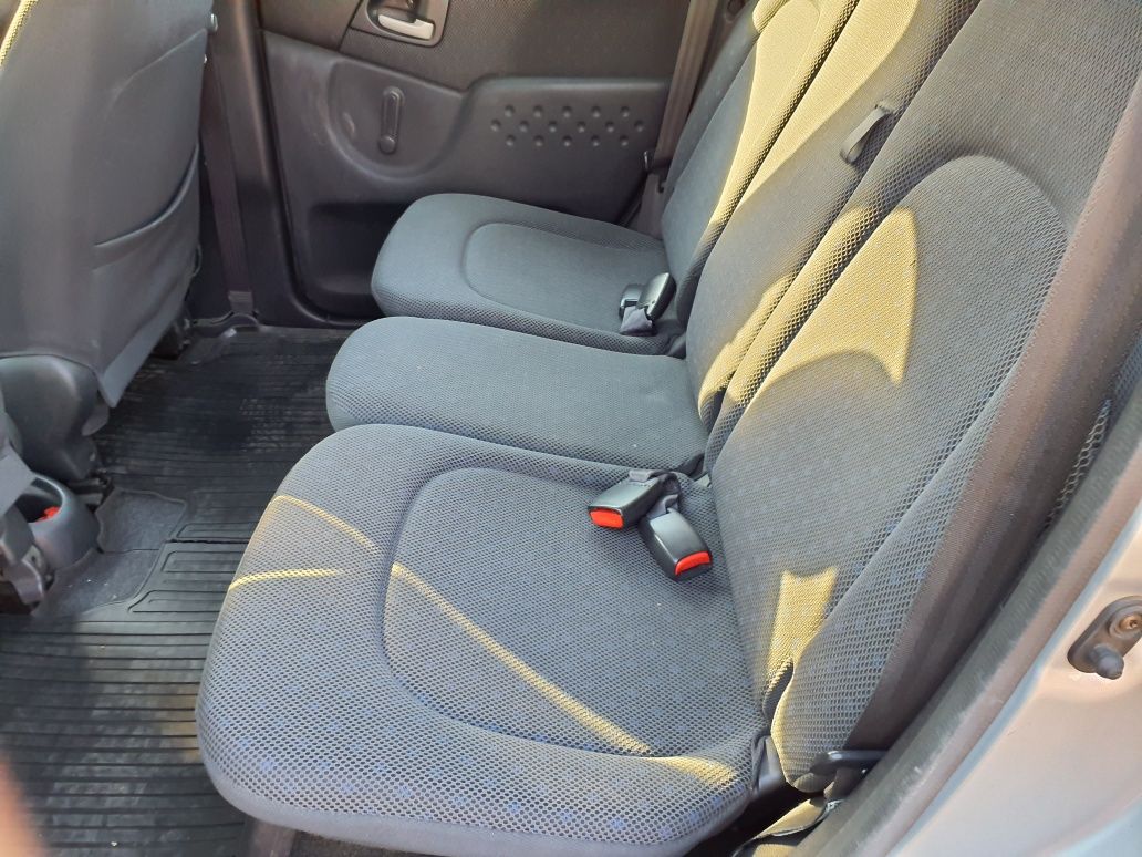 Toyota Yaris Verso