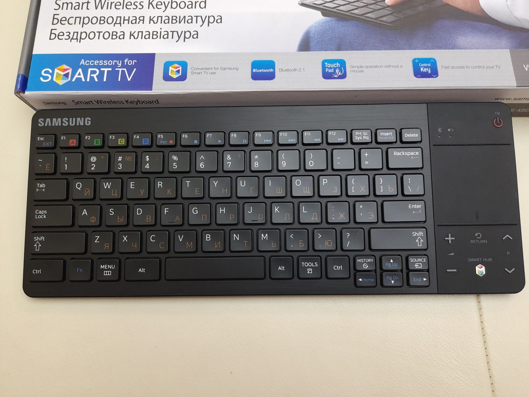 Бездротова клавіатура до ТВ Samsung VG-KBD1000/RU