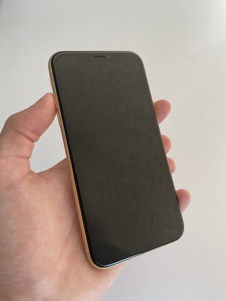Iphone xr 128gb.