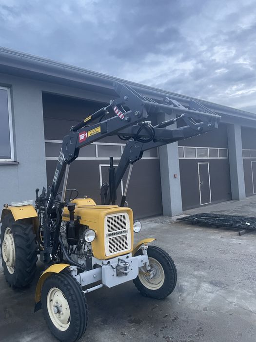 Ładowacz czołowy TUR 3 sekcyjny z euroramką C330/C360