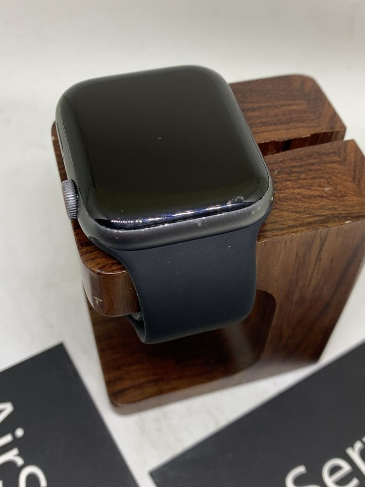 Оригінальні apple watch series 4 44 space gray