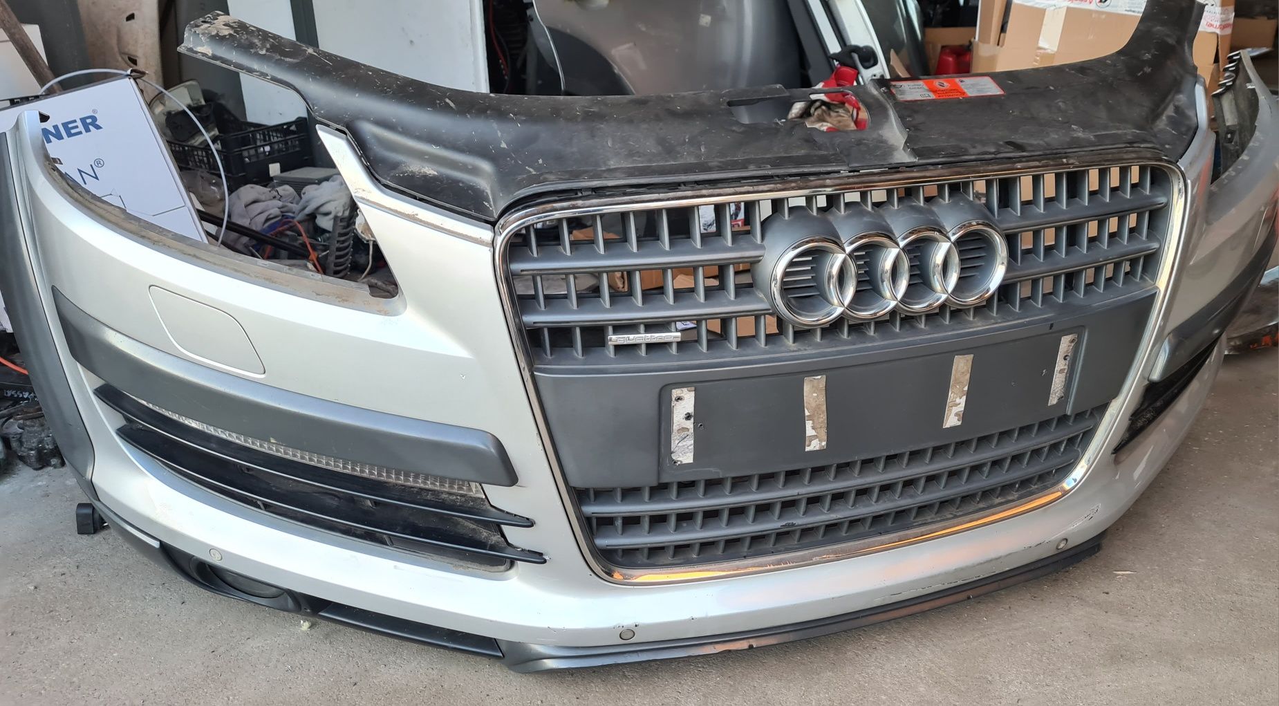 ZDERZAK przedni +grill przód xenon AUDI Q7 4L 2007r Offroad Cross LY7W